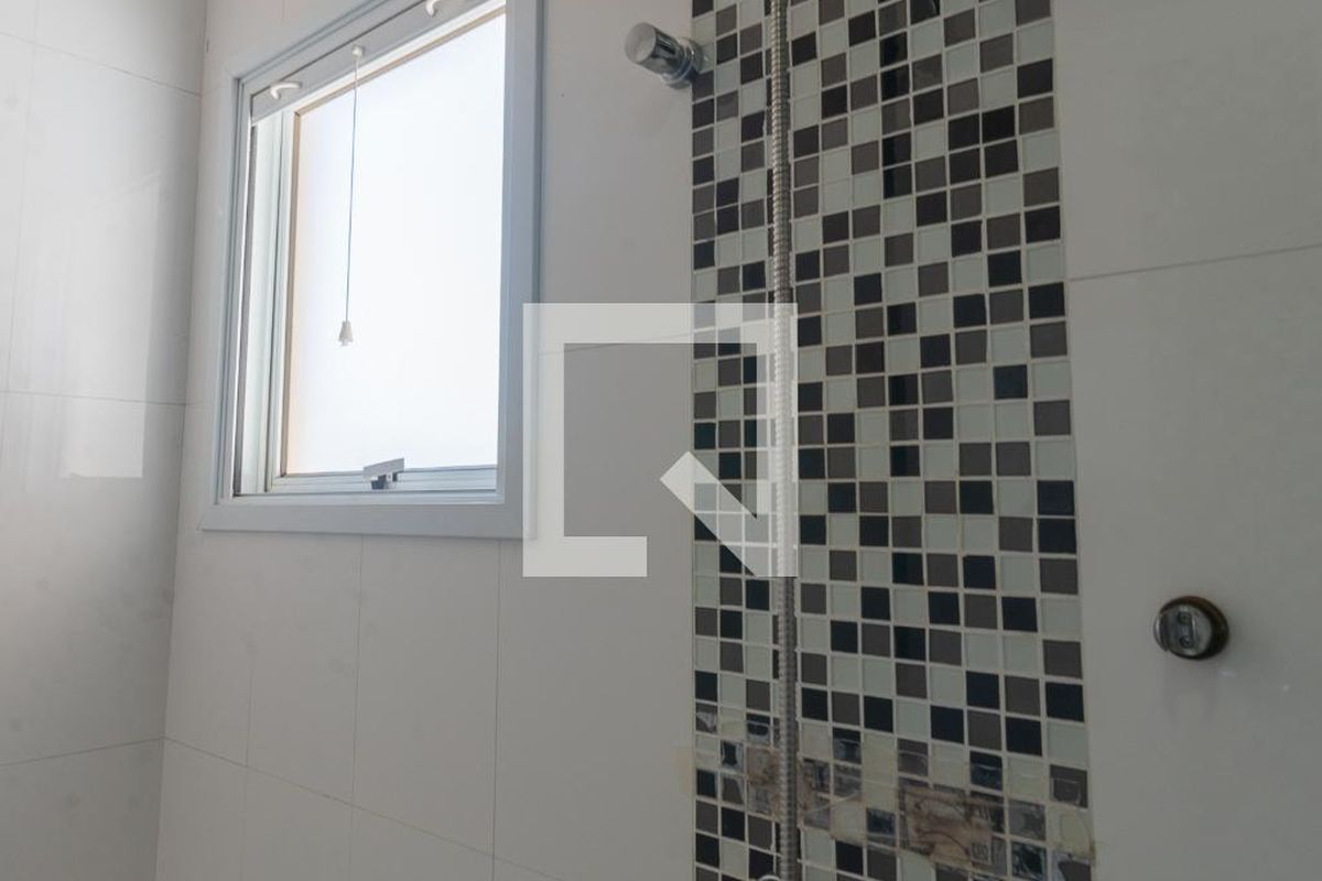Casa à Venda - Swiss Park, 3 Quartos,  242 m2 em , Campinas - sp | SoloBR