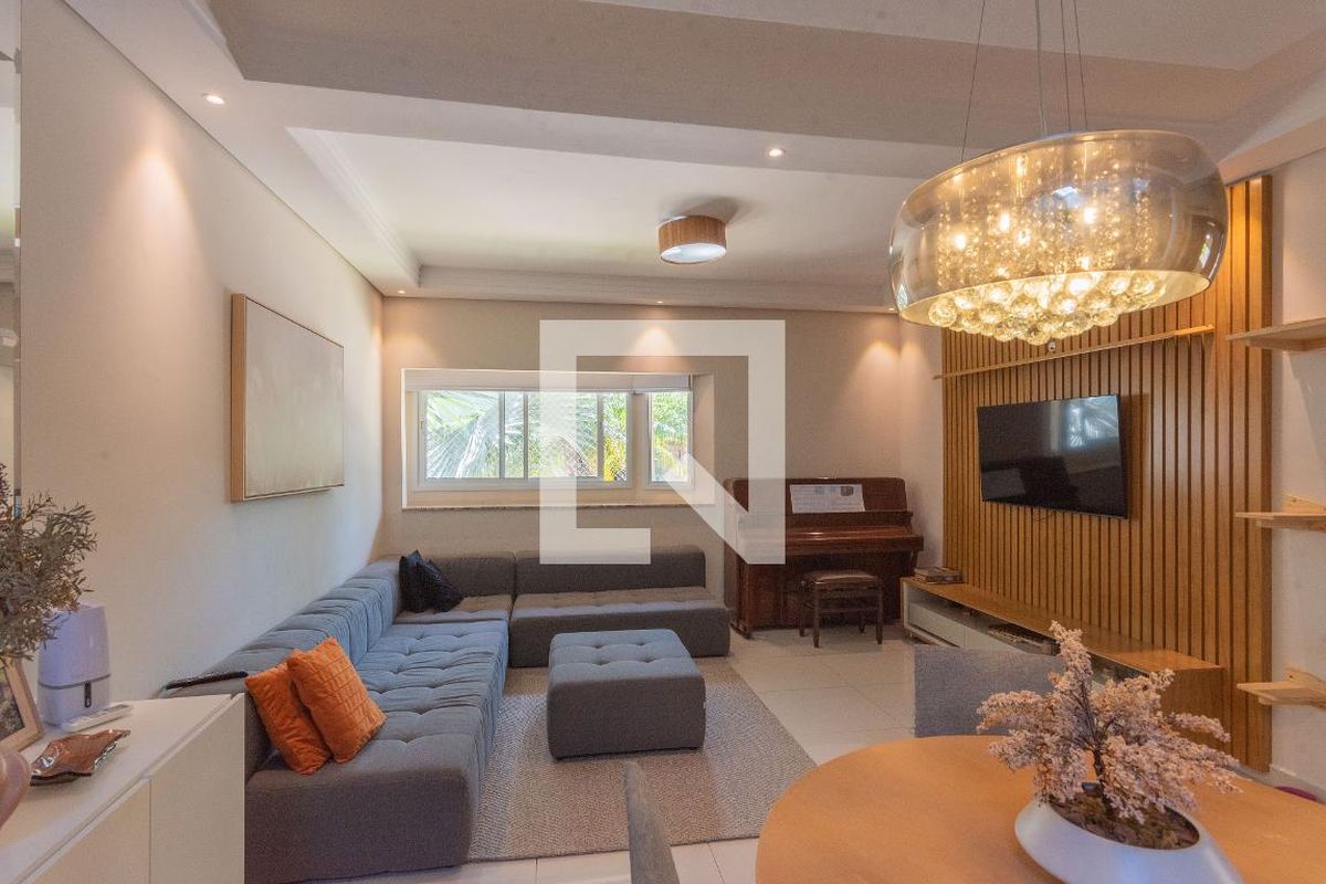 Casa à Venda - Swiss Park, 3 Quartos,  242 m2 em , Campinas - sp | SoloBR