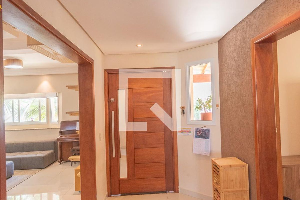 Casa à Venda - Swiss Park, 3 Quartos,  242 m2 em , Campinas - sp | SoloBR