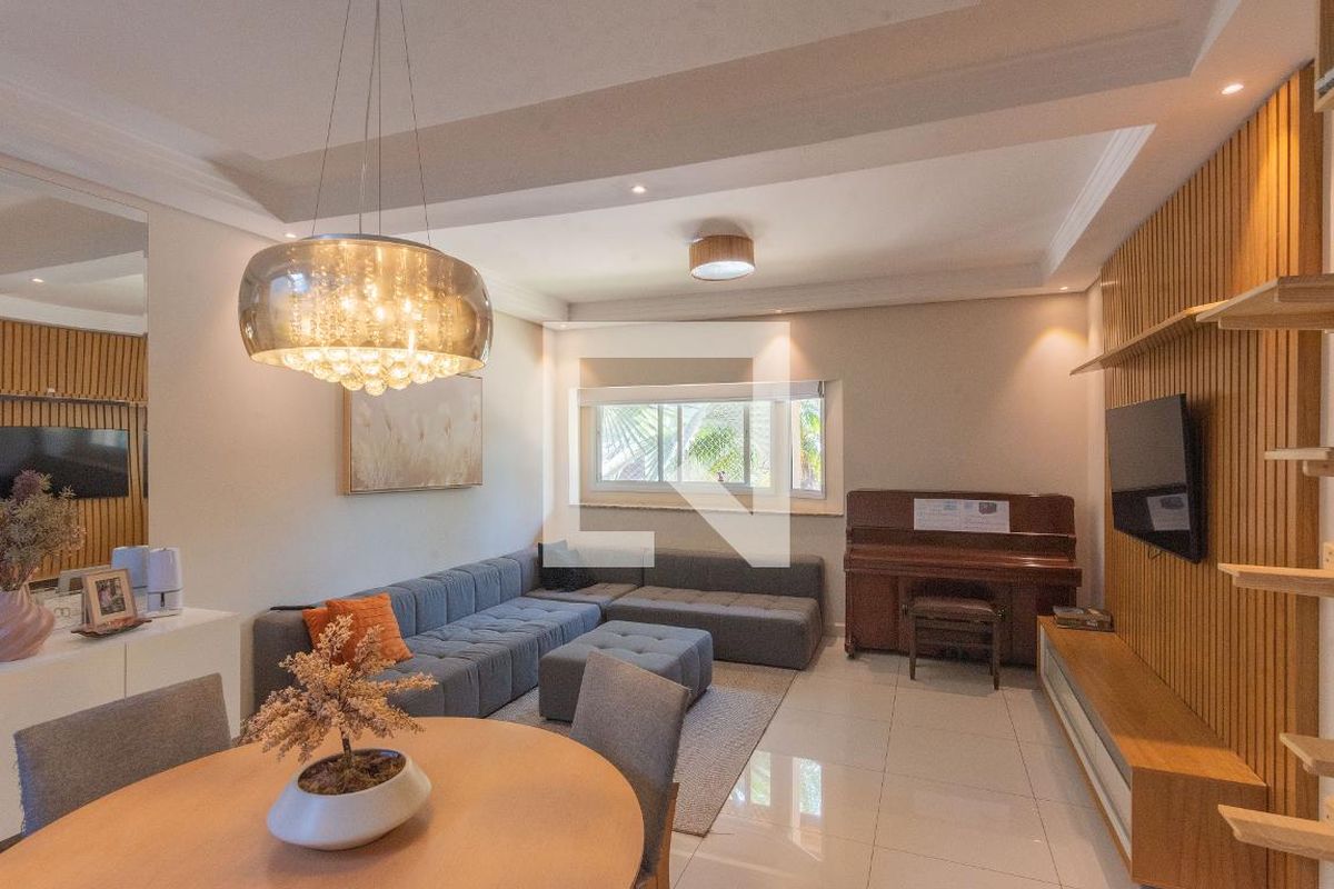 Casa à Venda - Swiss Park, 3 Quartos,  242 m2 em , Campinas - sp | SoloBR