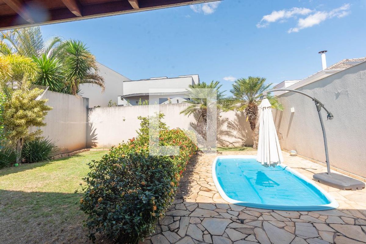 Casa à Venda - Swiss Park, 3 Quartos,  242 m2 em , Campinas - sp | SoloBR
