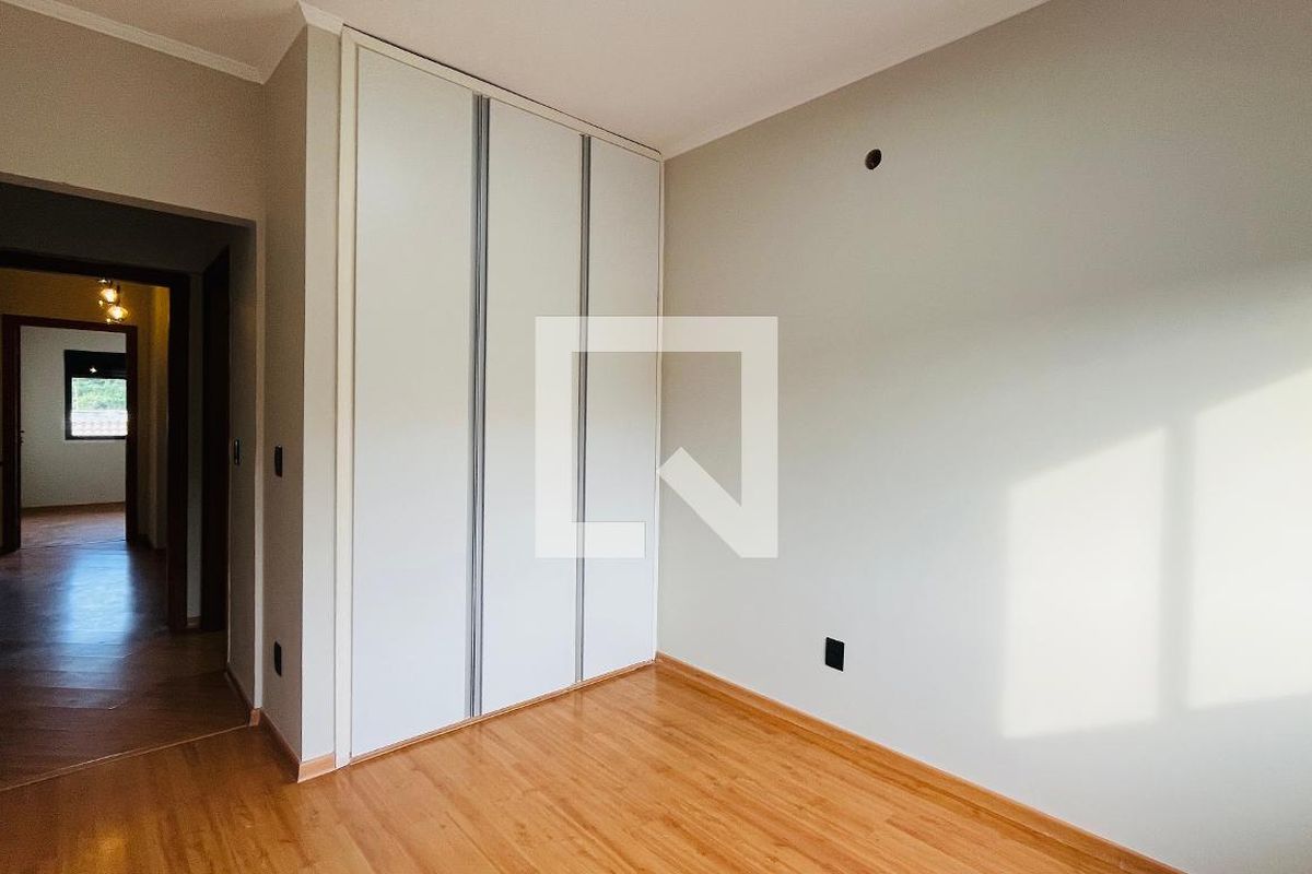 Casa à Venda - Jardim Chapadão, 3 Quartos,  260 m2 em , Campinas - sp | SoloBR