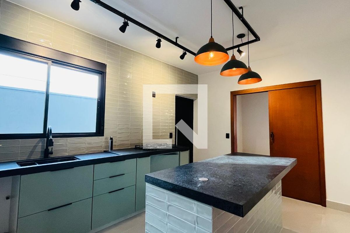 Casa à Venda - Jardim Chapadão, 3 Quartos,  260 m2 em , Campinas - sp | SoloBR
