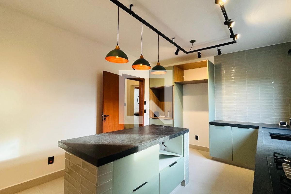 Casa à Venda - Jardim Chapadão, 3 Quartos,  260 m2 em , Campinas - sp | SoloBR