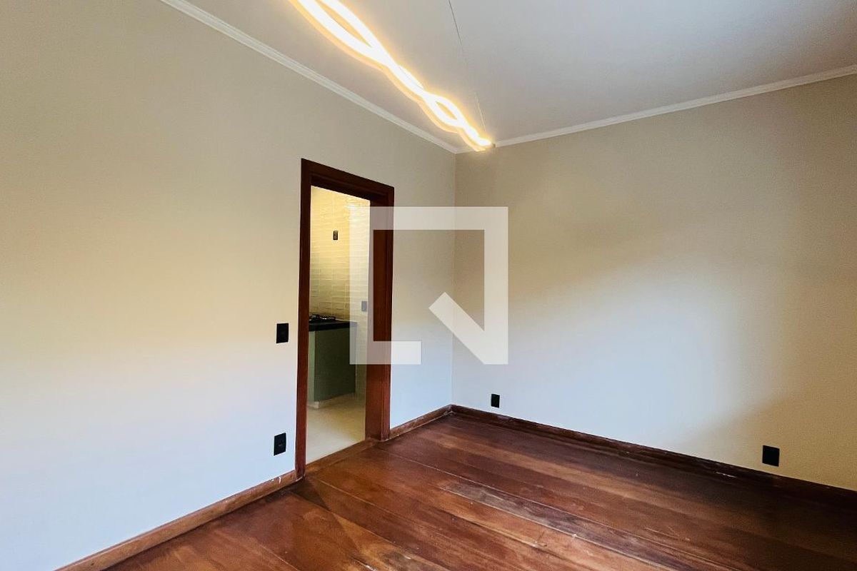 Casa à Venda - Jardim Chapadão, 3 Quartos,  260 m2 em , Campinas - sp | SoloBR