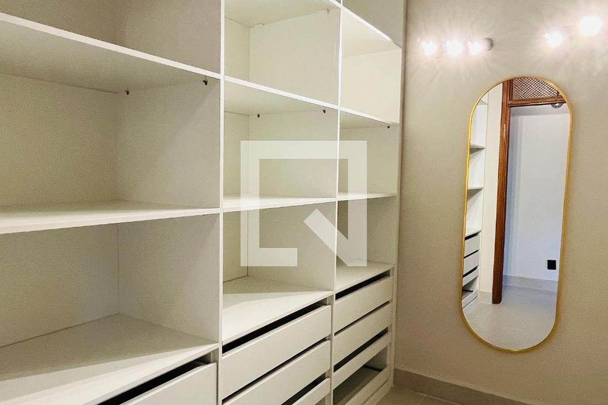 Casa à Venda - Jardim Chapadão, 3 Quartos,  260 m2 em , Campinas - sp | SoloBR