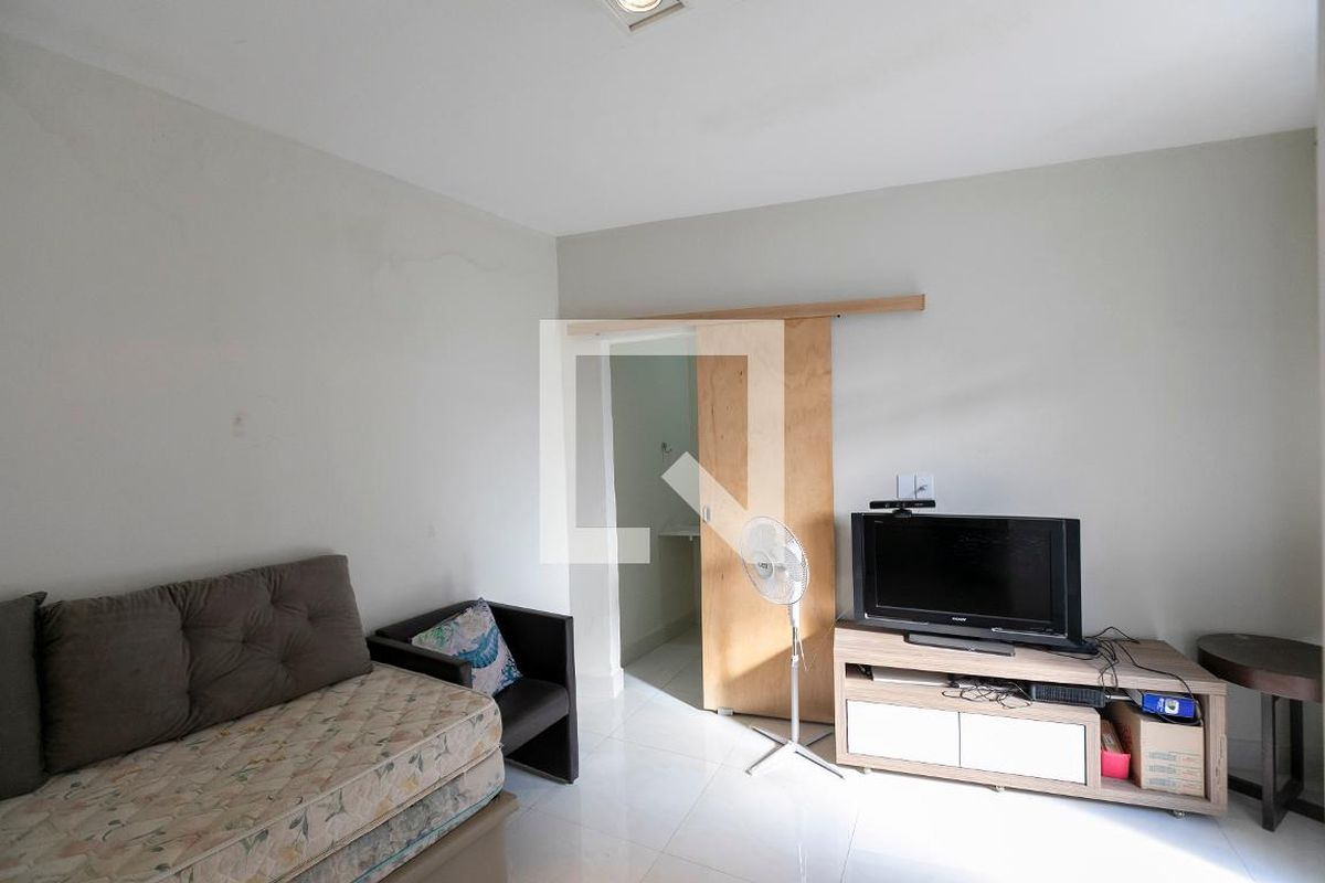 Casa à Venda - Jardim Flamboyant, 3 Quartos,  228 m2 em , Campinas - sp | SoloBR