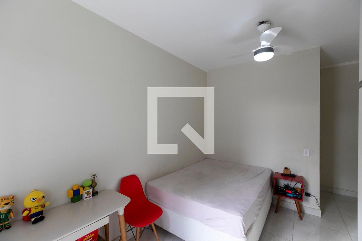 Casa à Venda - Jardim Flamboyant, 3 Quartos,  228 m2 em , Campinas - sp | SoloBR