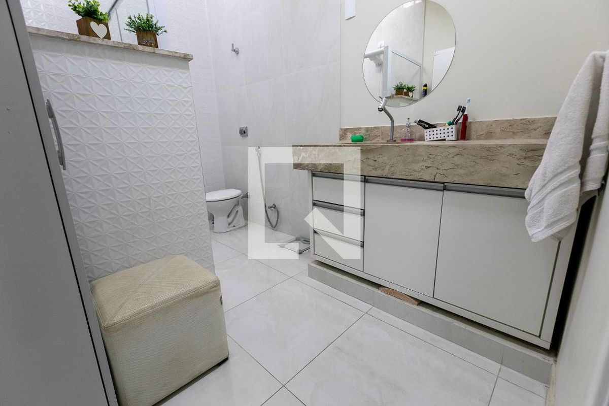 Casa à Venda - Jardim Flamboyant, 3 Quartos,  228 m2 em , Campinas - sp | SoloBR