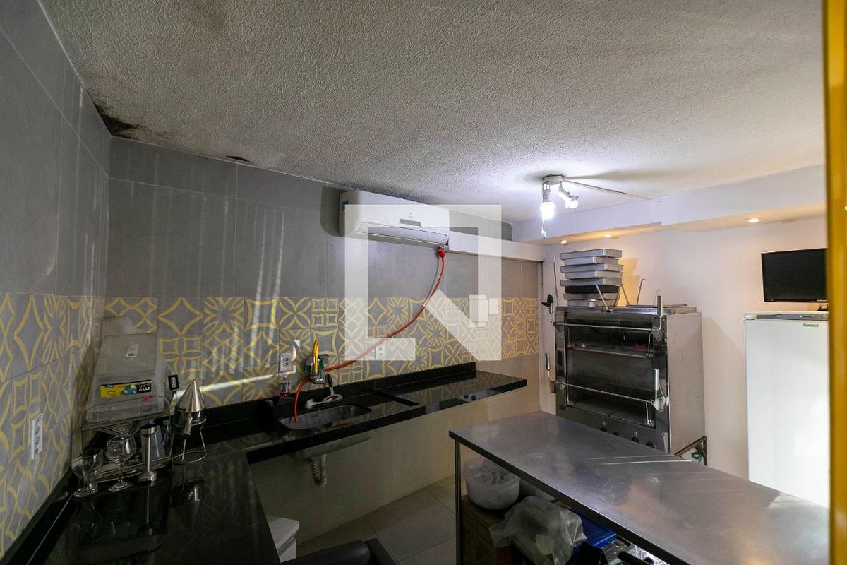 Casa à Venda - Jardim Flamboyant, 3 Quartos,  228 m2 em , Campinas - sp | SoloBR