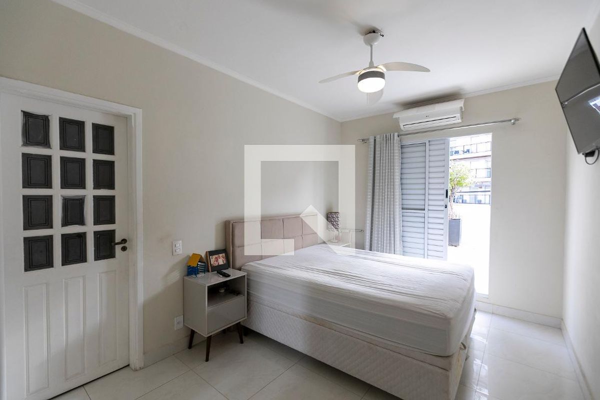 Casa à Venda - Jardim Flamboyant, 3 Quartos,  228 m2 em , Campinas - sp | SoloBR