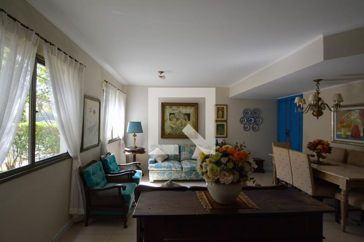 Casa, 3 quartos, 236 m² - Foto 2