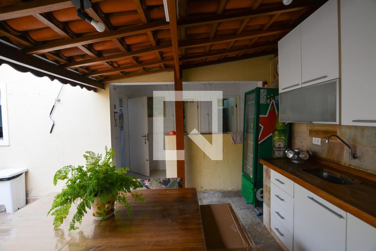 Casa, 3 quartos, 236 m² - Foto 58