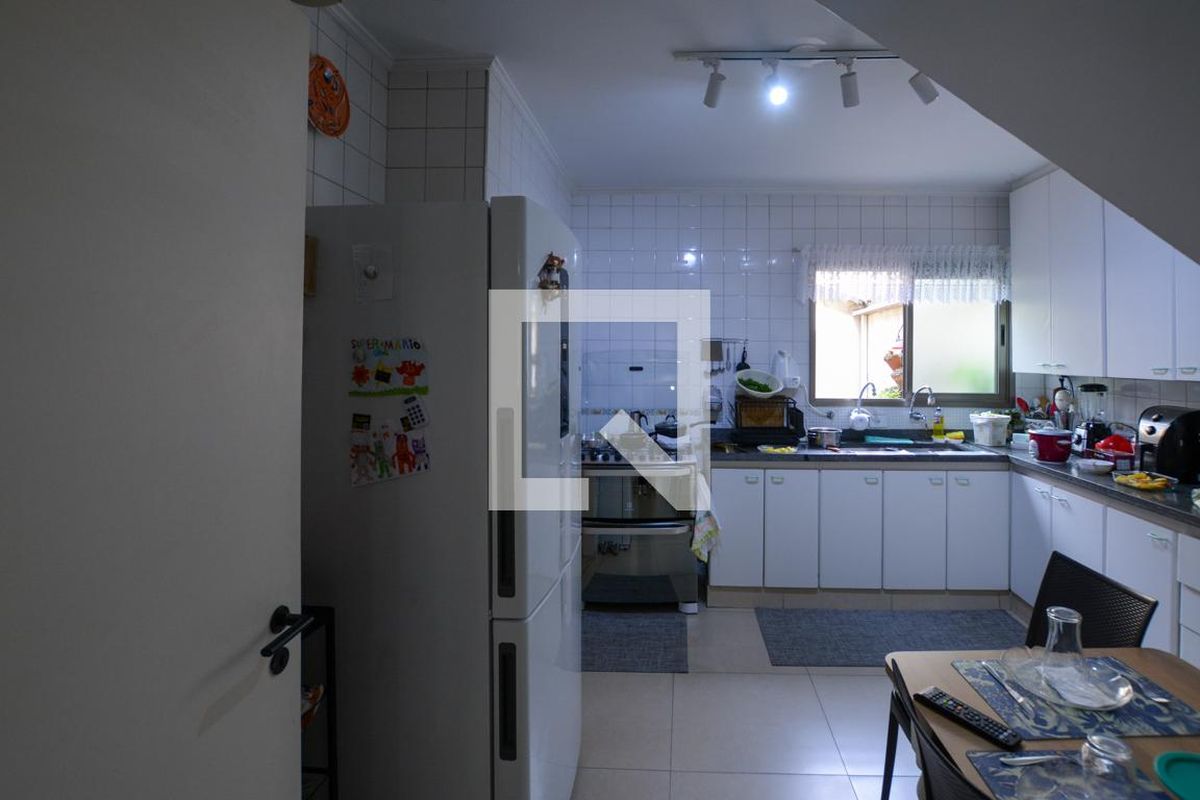 Casa, 3 quartos, 236 m² - Foto 40