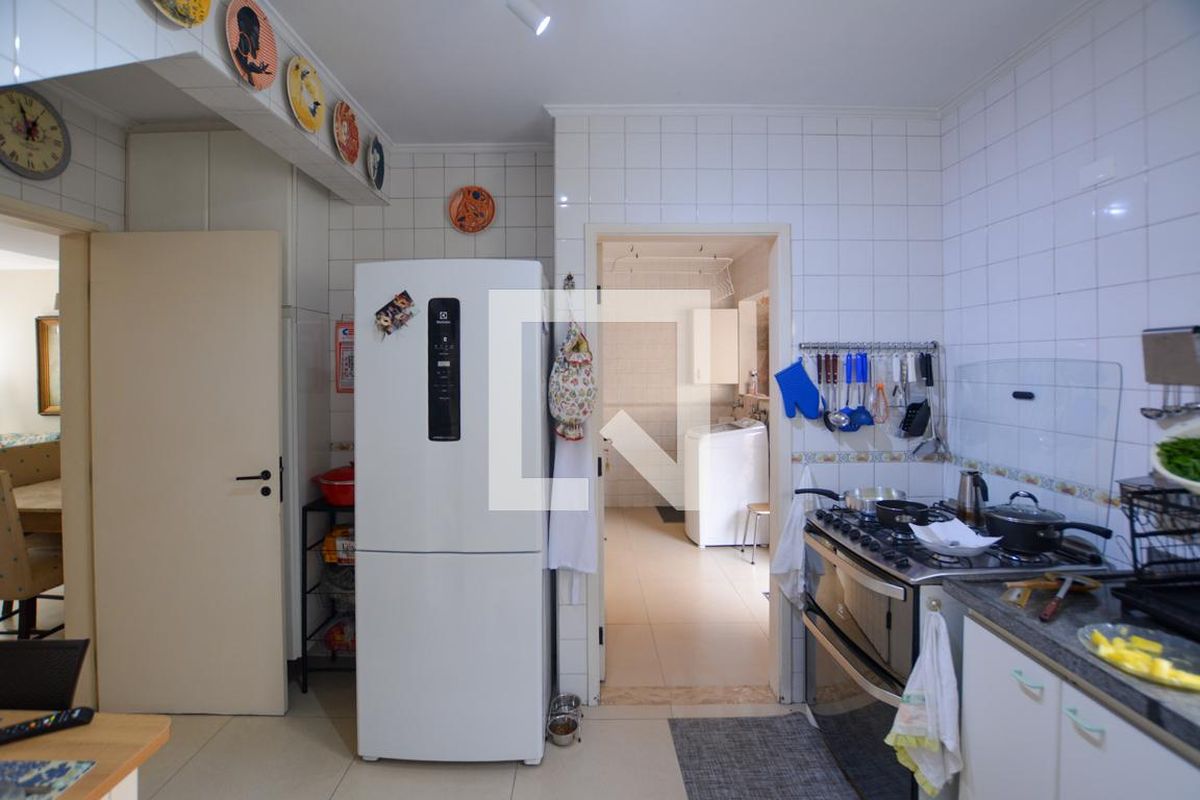 Casa, 3 quartos, 236 m² - Foto 45