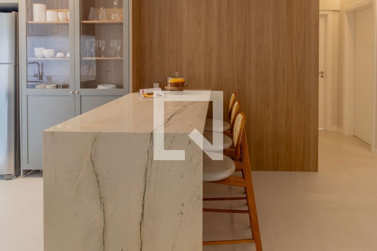 Apartamento à Venda - Cambuí, 2 Quartos,  77 m2 em , Campinas - sp | SoloBR