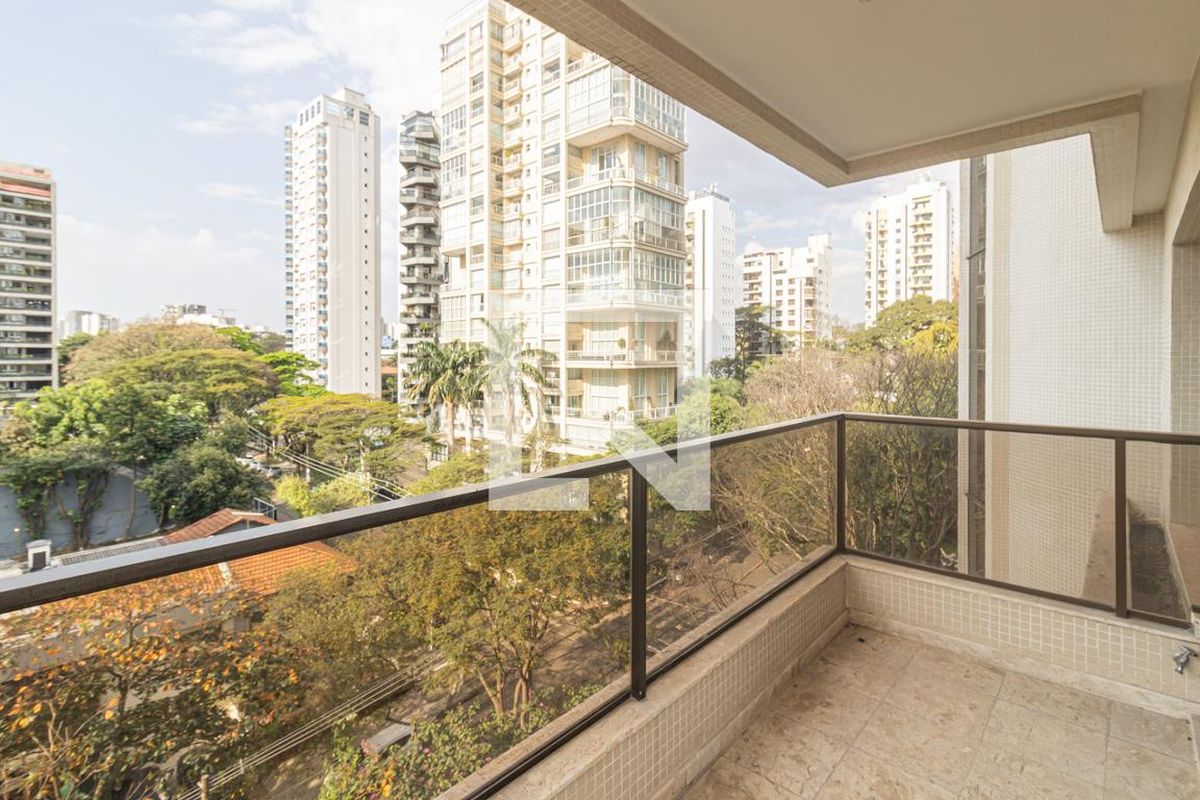 Apartamento, 3 quartos, 267 m² - Foto 10