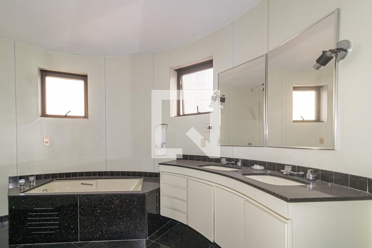 Apartamento, 3 quartos, 267 m² - Foto 30