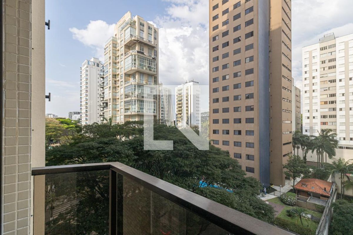 Apartamento, 3 quartos, 267 m² - Foto 43