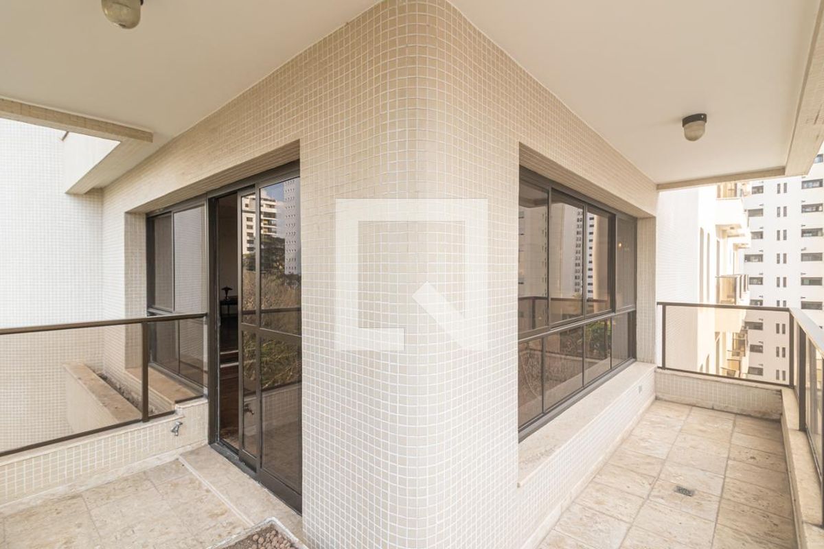 Apartamento, 3 quartos, 267 m² - Foto 7