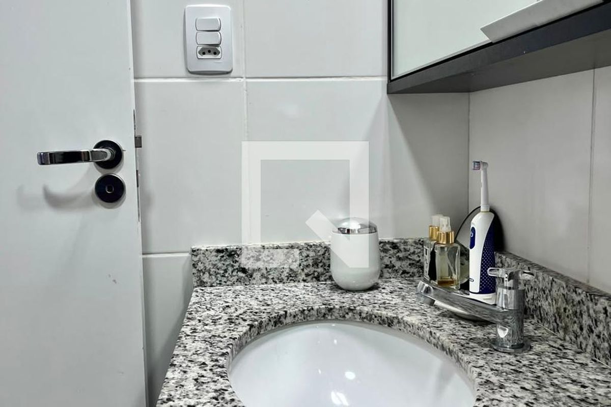 Apartamento à Venda - Mansões Santo Antônio, 2 Quartos,  57 m2 em , Campinas - sp | SoloBR