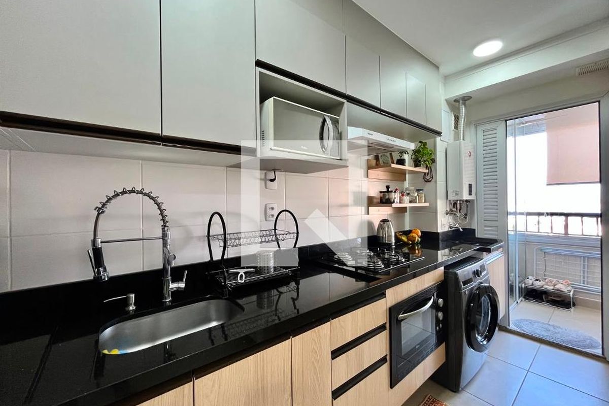 Apartamento à Venda - Mansões Santo Antônio, 2 Quartos,  57 m2 em , Campinas - sp | SoloBR