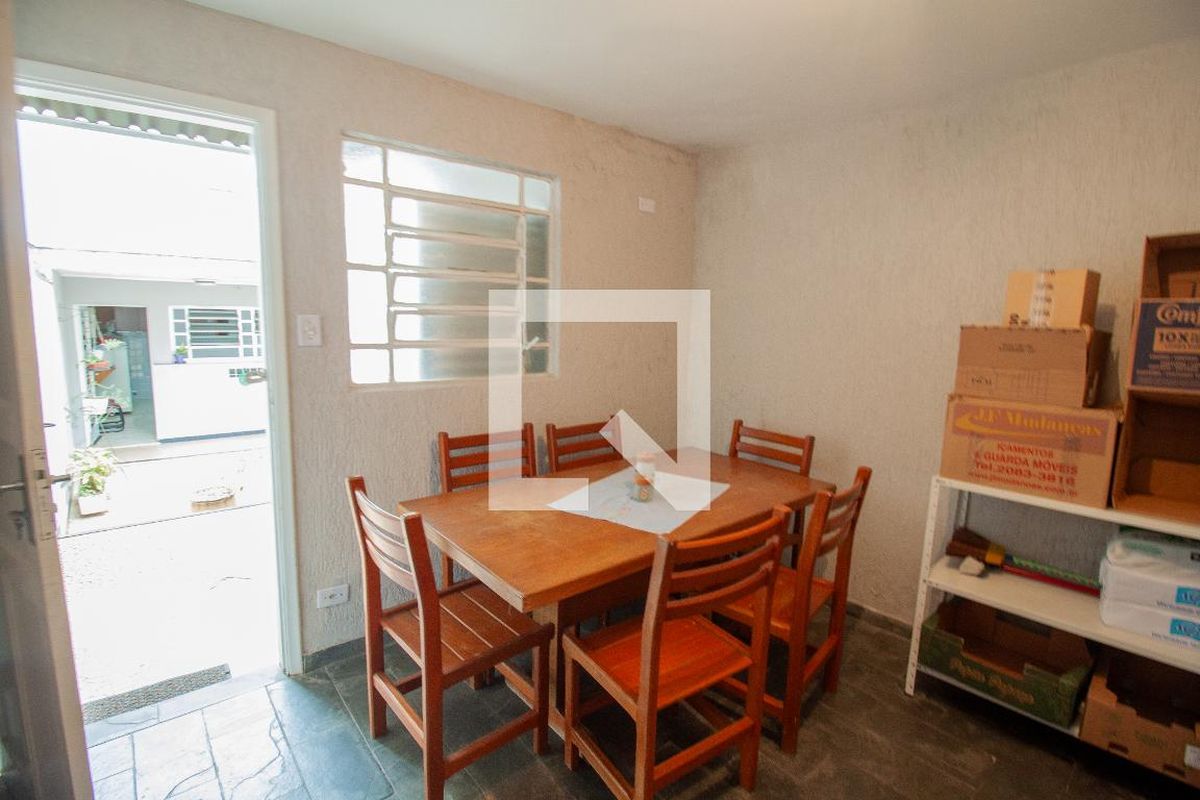 Casa, 2 quartos, 200 m² - Foto 33