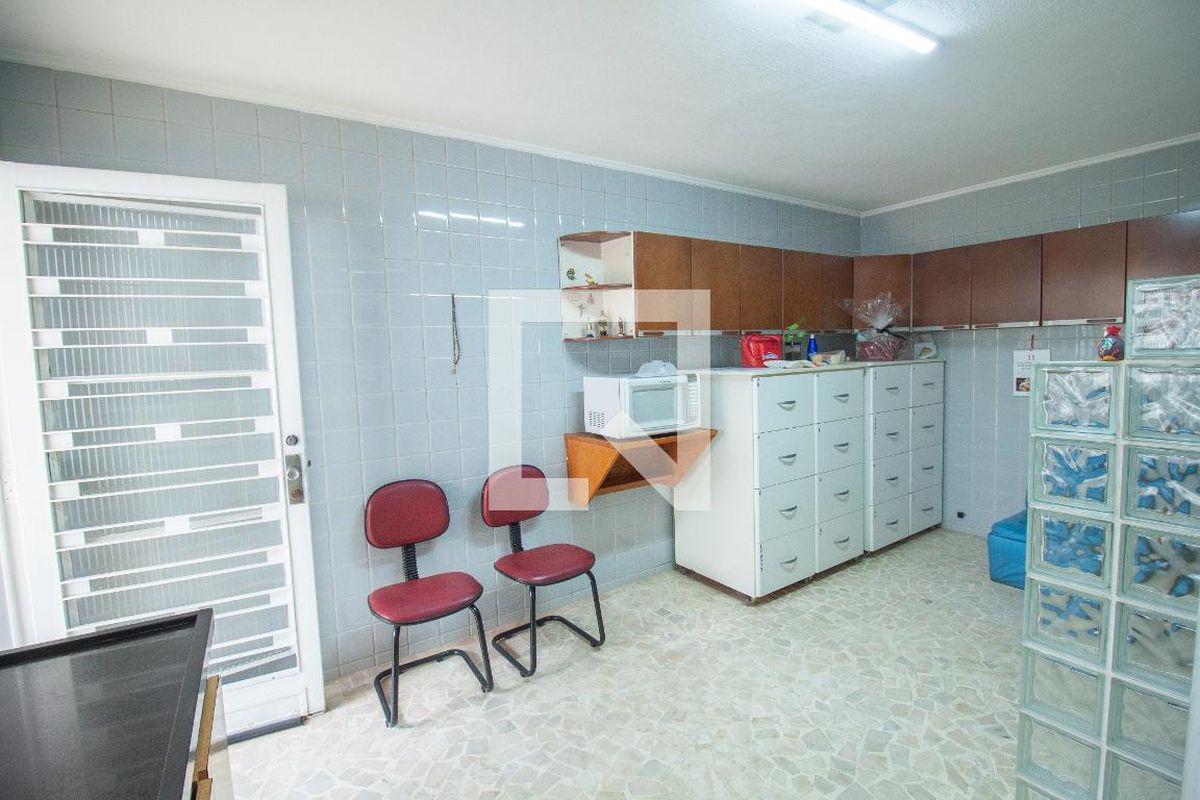 Casa, 2 quartos, 200 m² - Foto 24