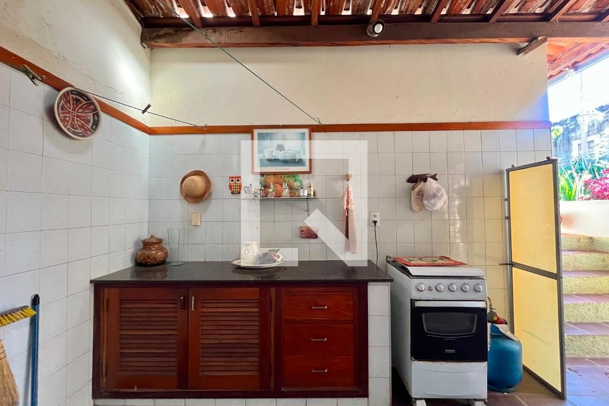 Casa à Venda - Taquaral, 3 Quartos,  448 m2 em , Campinas - sp | SoloBR