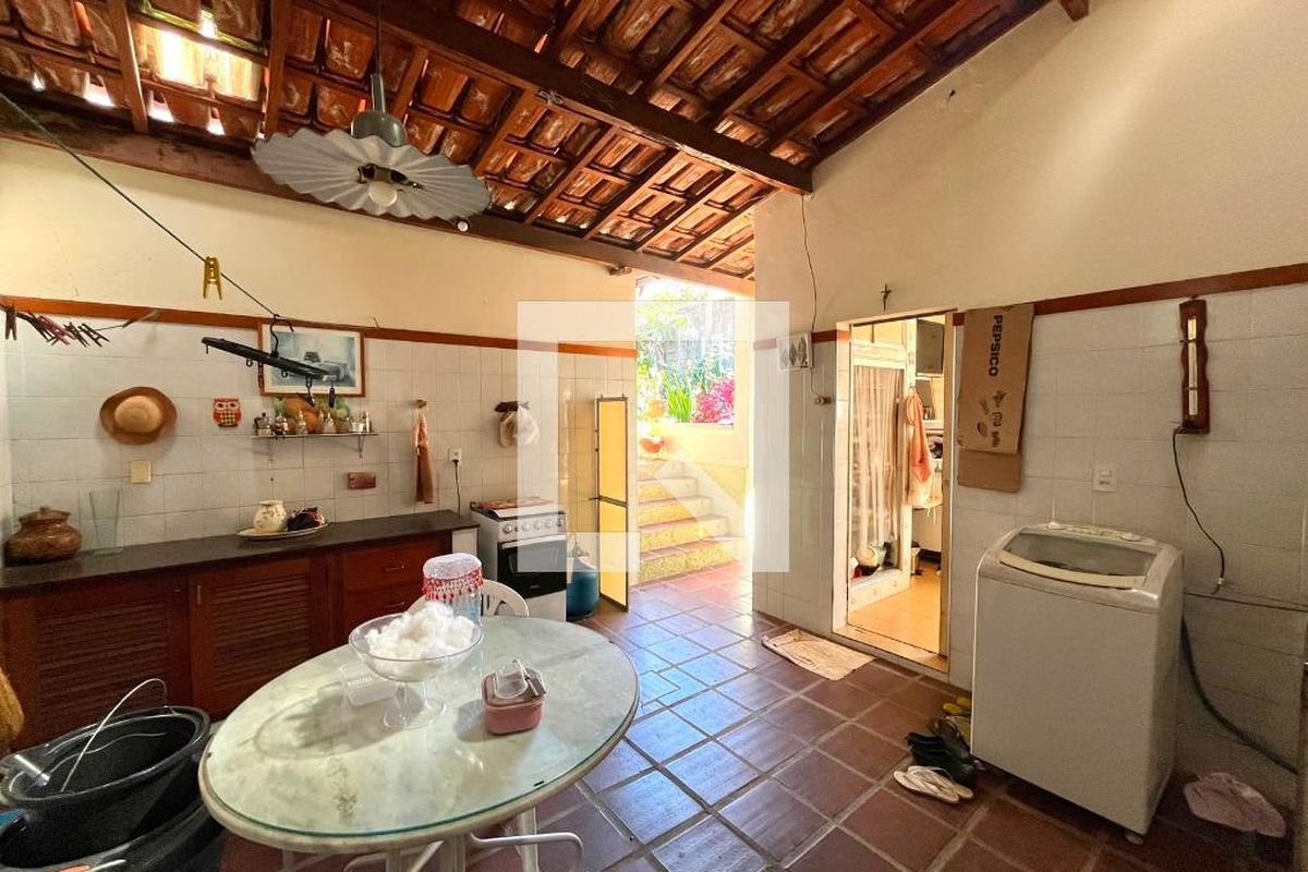 Casa à Venda - Taquaral, 3 Quartos,  448 m2 em , Campinas - sp | SoloBR