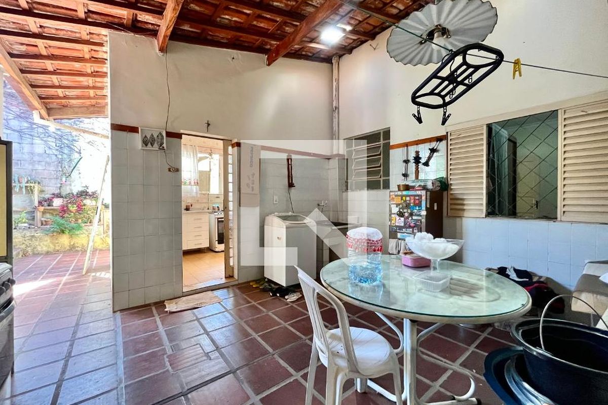 Casa à Venda - Taquaral, 3 Quartos,  448 m2 em , Campinas - sp | SoloBR