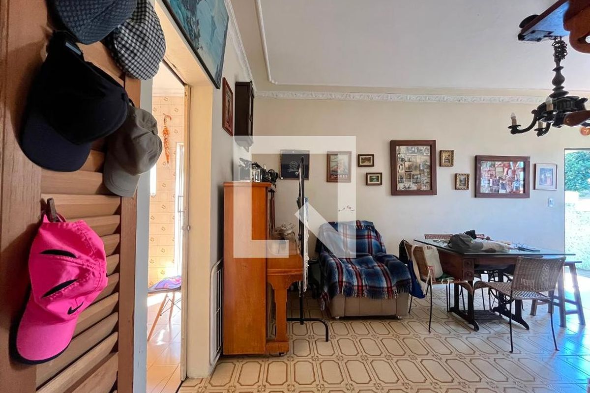 Casa à Venda - Taquaral, 3 Quartos,  448 m2 em , Campinas - sp | SoloBR