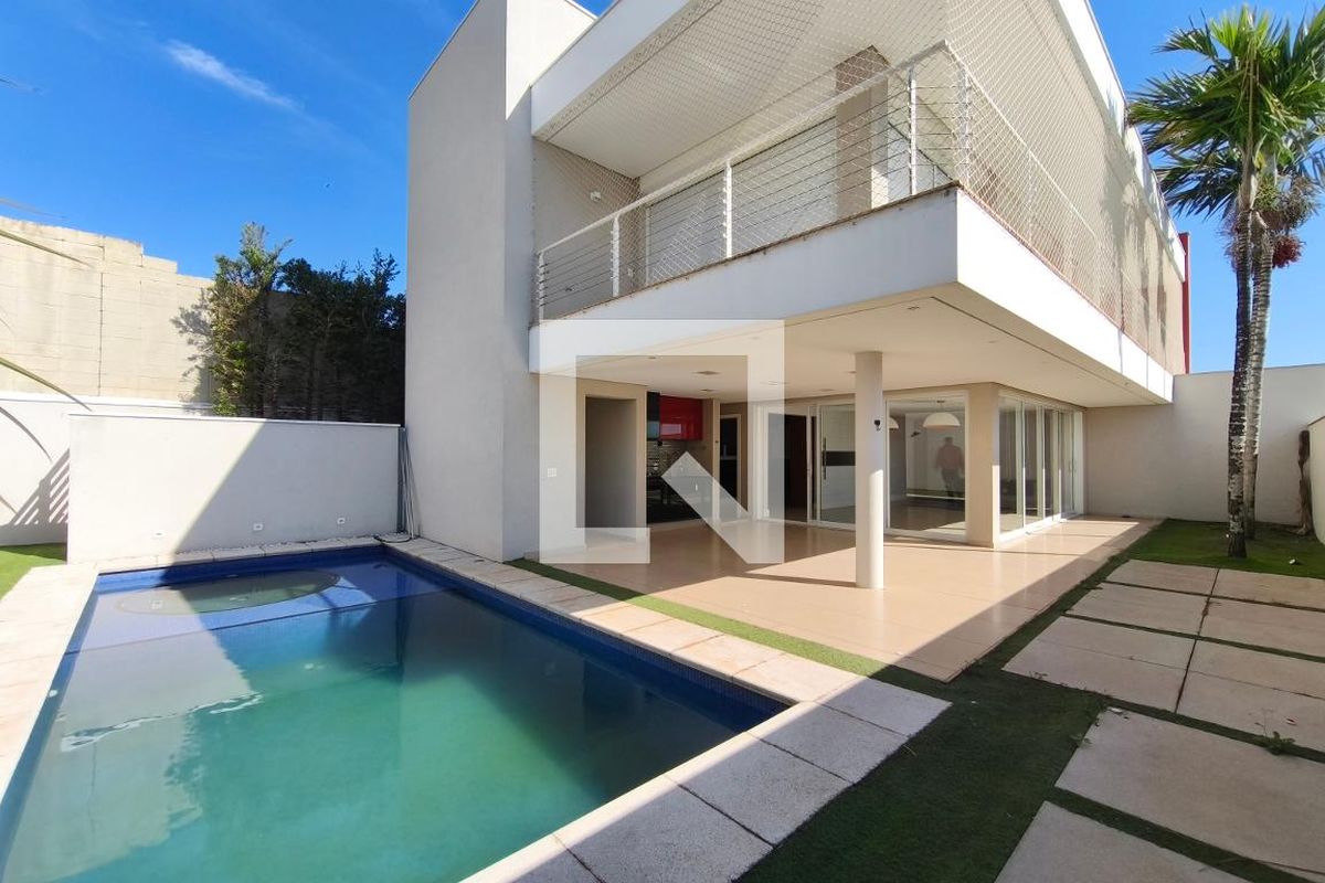 Casa à Venda - Swiss Park, 4 Quartos,  316 m2 em , Campinas - sp | SoloBR