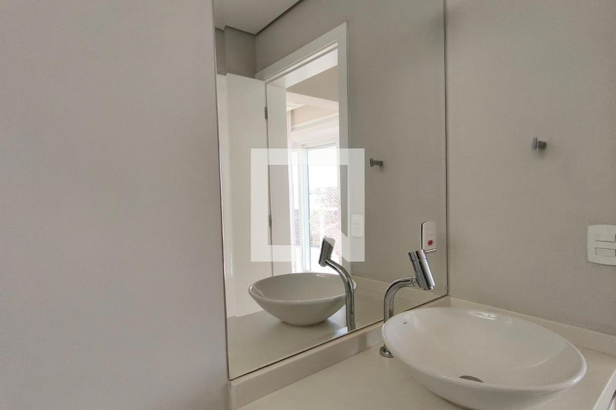 Casa à Venda - Swiss Park, 4 Quartos,  316 m2 em , Campinas - sp | SoloBR