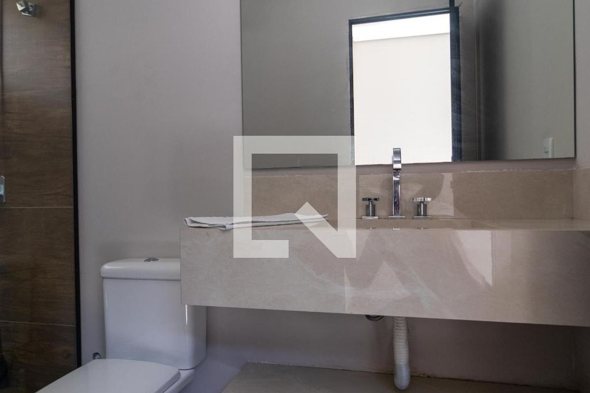 Casa à Venda - Swiss Park, 3 Quartos,  280 m2 em , Campinas - sp | SoloBR