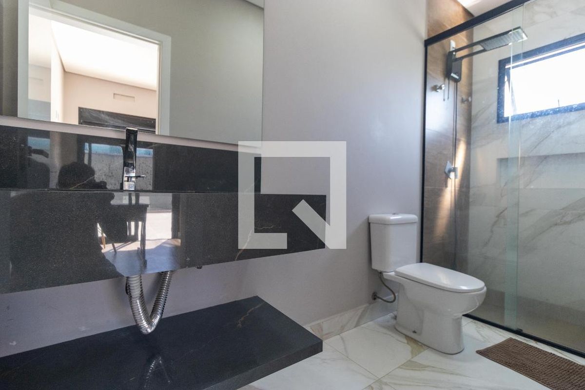 Casa à Venda - Swiss Park, 3 Quartos,  280 m2 em , Campinas - sp | SoloBR