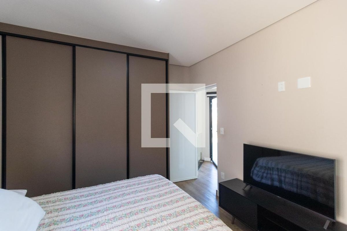 Casa à Venda - Swiss Park, 3 Quartos,  280 m2 em , Campinas - sp | SoloBR