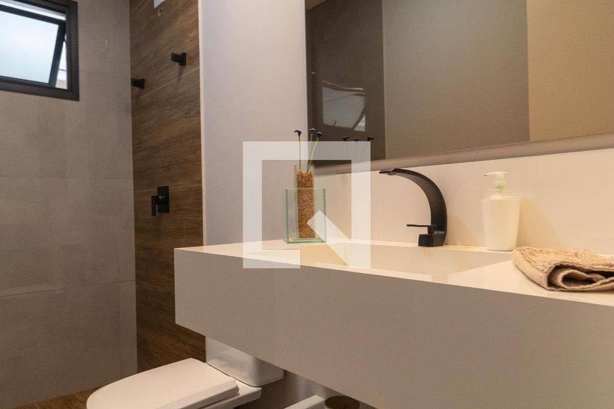 Casa à Venda - Swiss Park, 3 Quartos,  280 m2 em , Campinas - sp | SoloBR