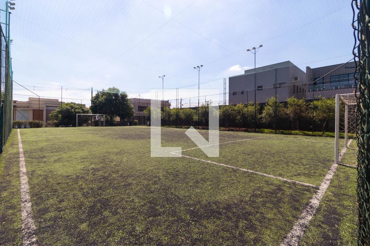 Casa à Venda - Swiss Park, 3 Quartos,  280 m2 em , Campinas - sp | SoloBR