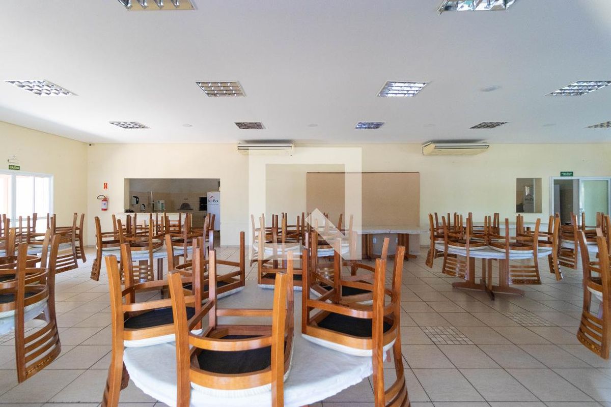 Casa à Venda - Swiss Park, 3 Quartos,  280 m2 em , Campinas - sp | SoloBR