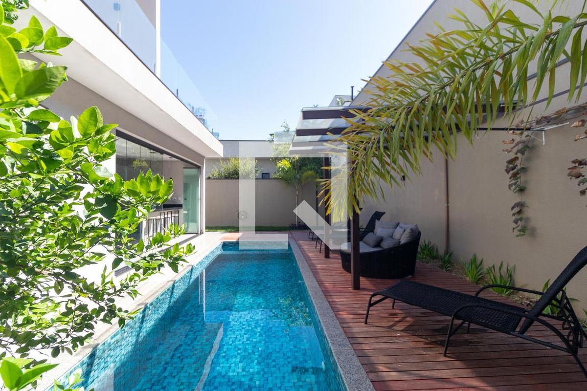 Casa à Venda - Swiss Park, 3 Quartos,  280 m2 em , Campinas - sp | SoloBR