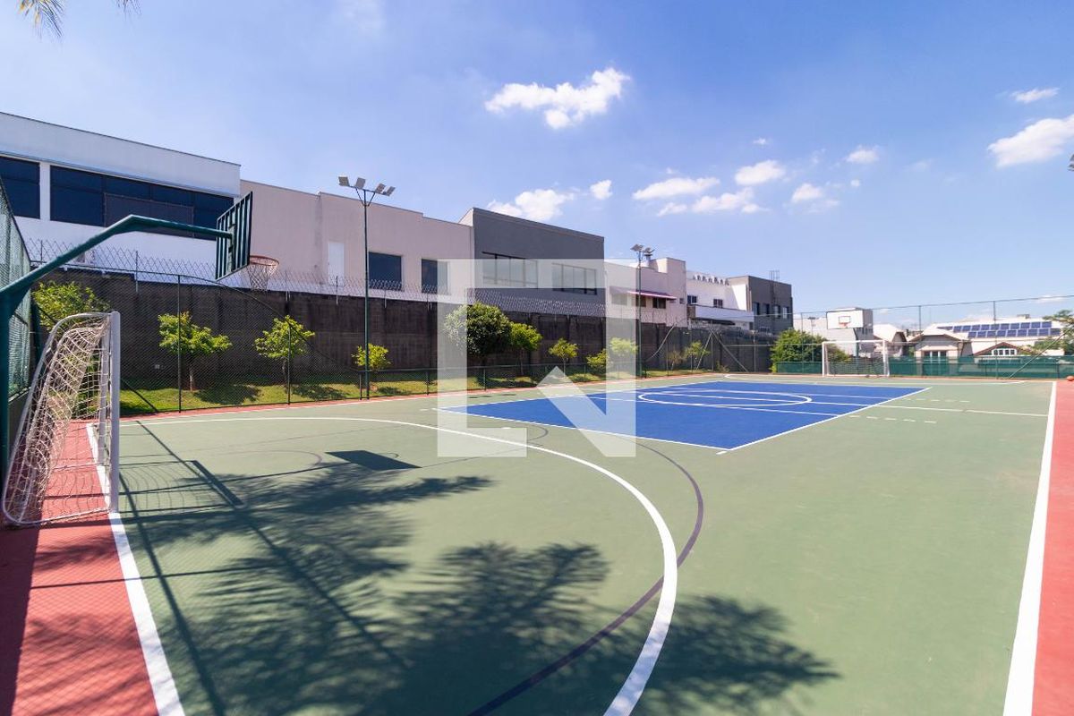 Casa à Venda - Swiss Park, 3 Quartos,  280 m2 em , Campinas - sp | SoloBR