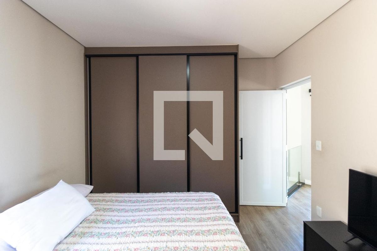 Casa à Venda - Swiss Park, 3 Quartos,  280 m2 em , Campinas - sp | SoloBR