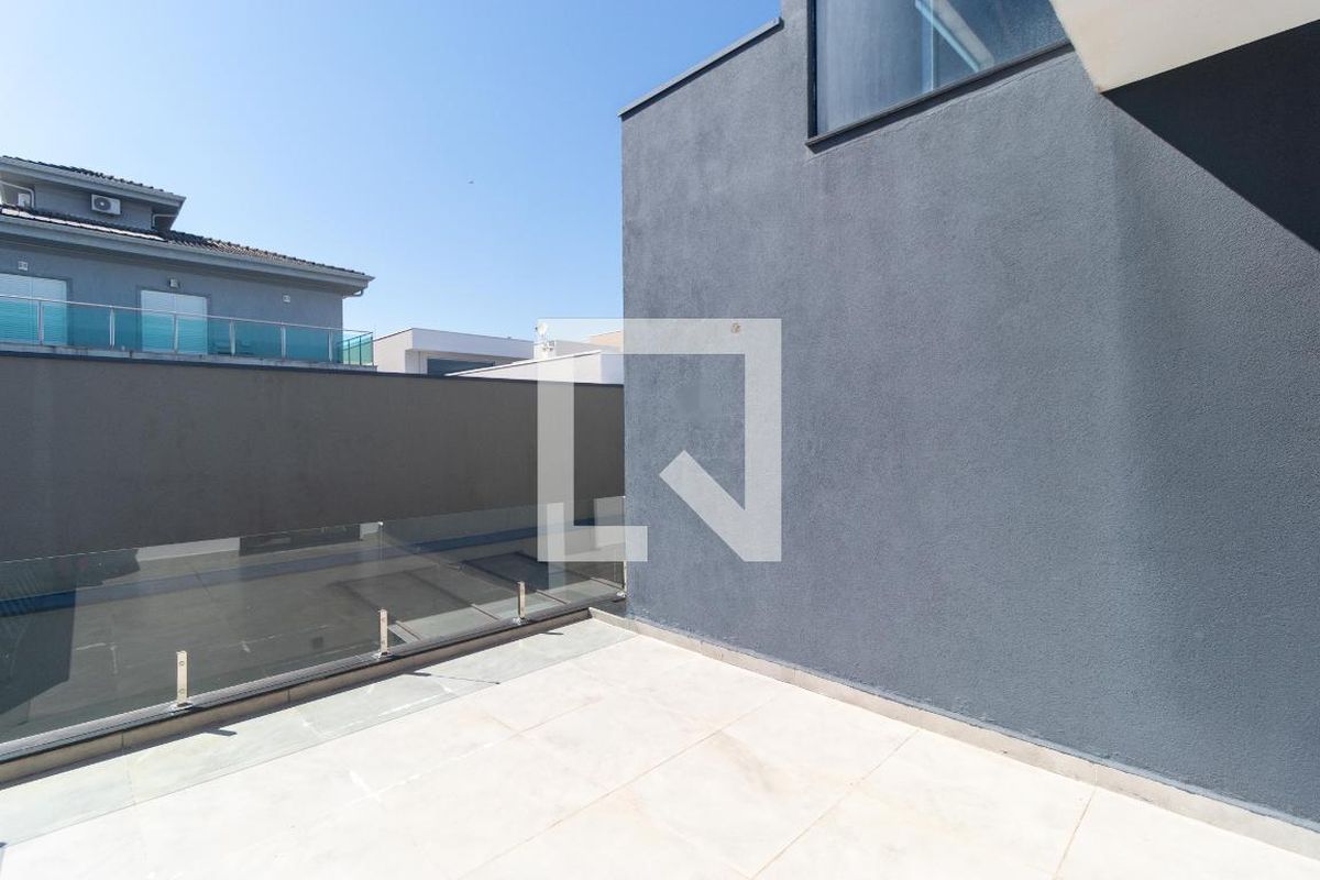Casa à Venda - Swiss Park, 3 Quartos,  280 m2 em , Campinas - sp | SoloBR