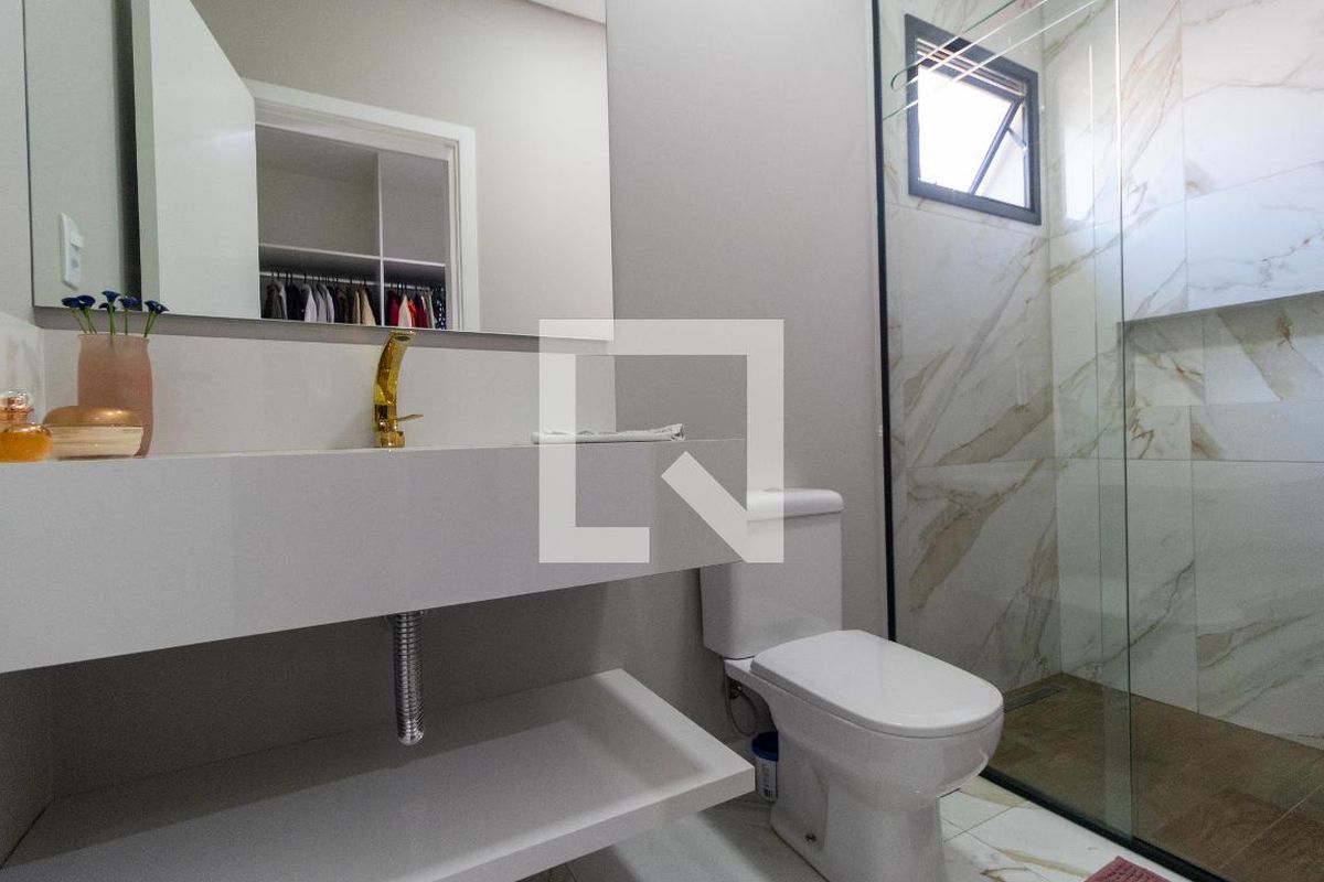 Casa à Venda - Swiss Park, 3 Quartos,  280 m2 em , Campinas - sp | SoloBR