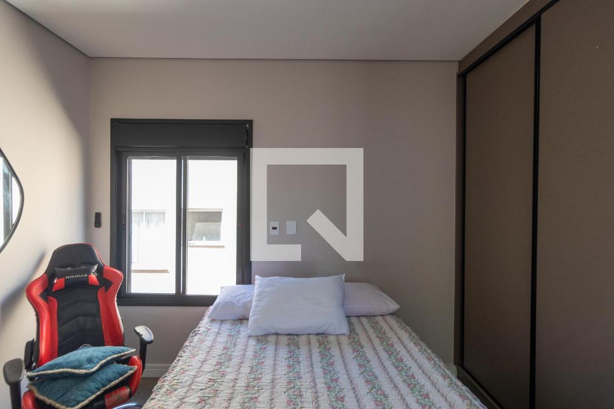 Casa à Venda - Swiss Park, 3 Quartos,  280 m2 em , Campinas - sp | SoloBR