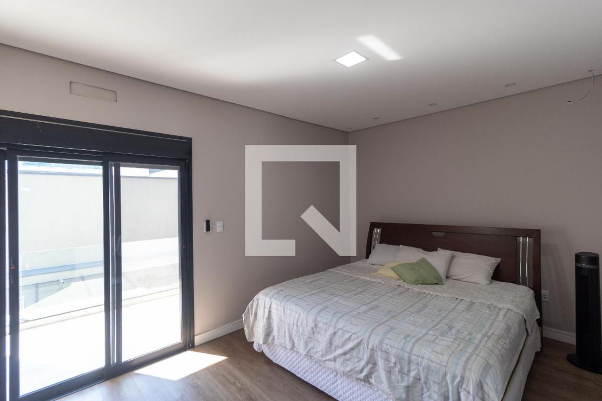 Casa à Venda - Swiss Park, 3 Quartos,  280 m2 em , Campinas - sp | SoloBR