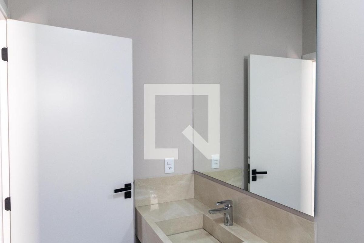 Casa à Venda - Swiss Park, 3 Quartos,  280 m2 em , Campinas - sp | SoloBR