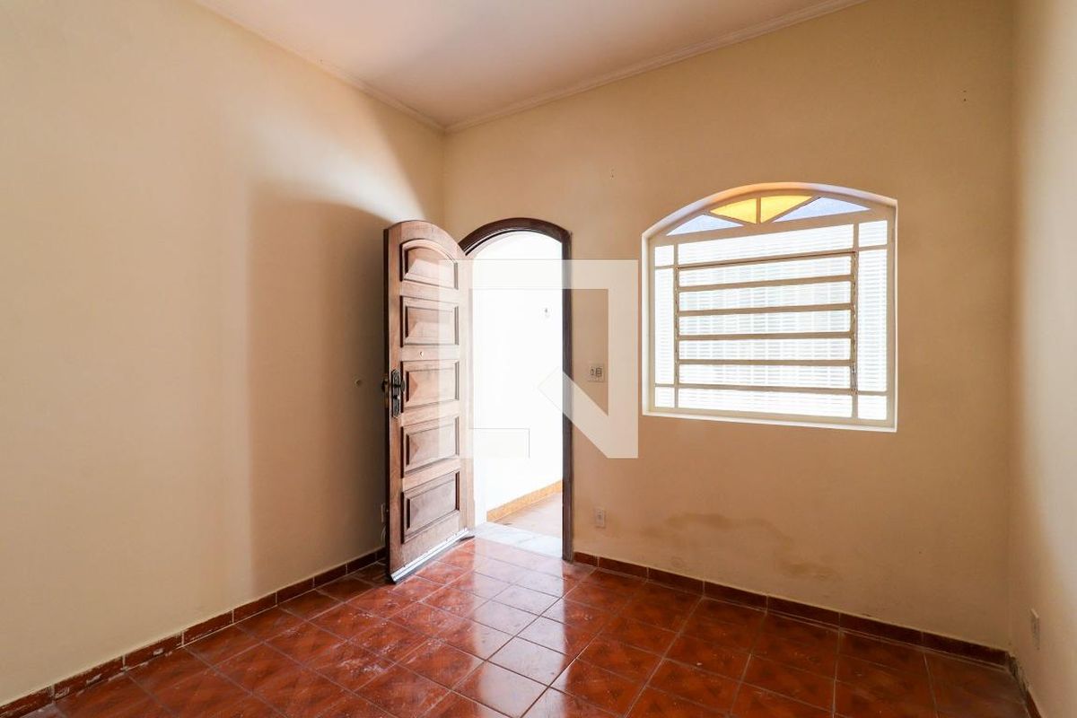 Casa à Venda - Jardim Flamboyant, 3 Quartos,  154 m2 em , Campinas - sp | SoloBR