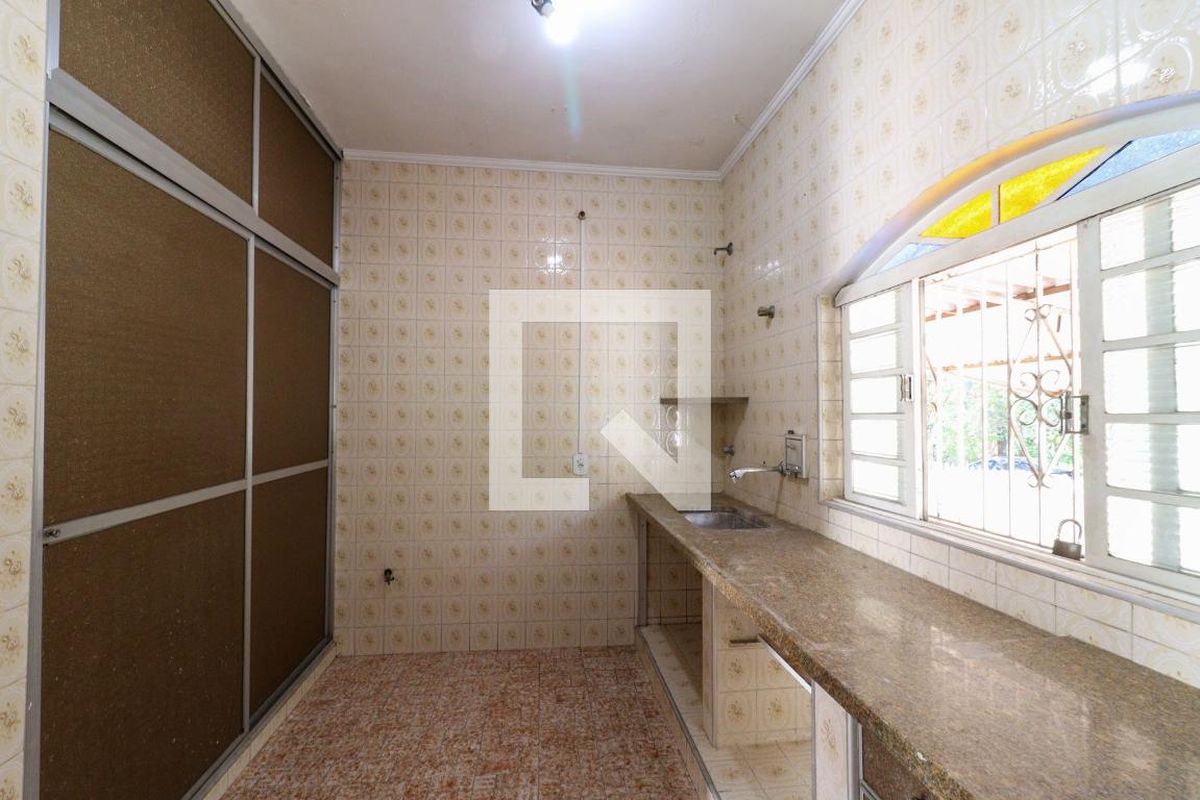 Casa à Venda - Jardim Flamboyant, 3 Quartos,  154 m2 em , Campinas - sp | SoloBR
